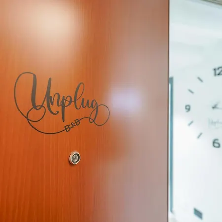 Unplug לינה וארוחת בוקר 4*