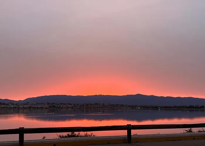 Unplug Bed & Breakfast Quartu SantʼElena