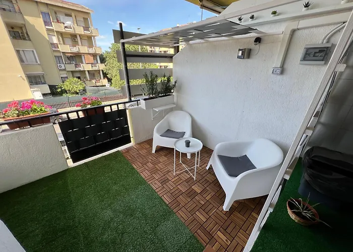 Bed & Breakfast Unplug 4*